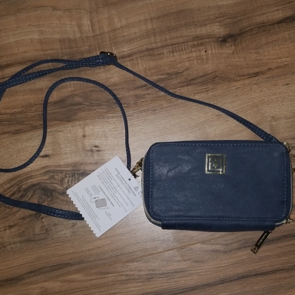 Liz Claiborne Phone Charging Crossbody